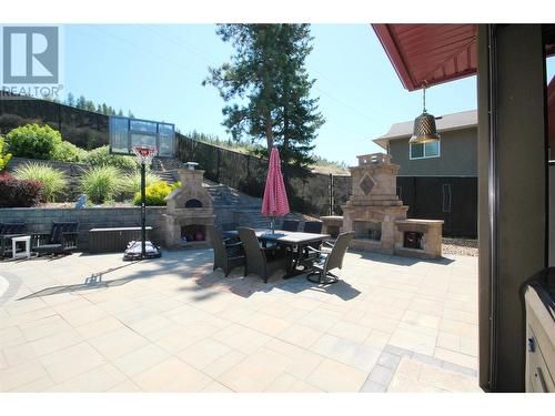 3160 Evergreen Drive, Penticton, BC - Outdoor