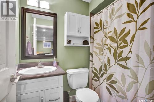 551 Redwood Crescent, Warman, SK - Indoor Photo Showing Bathroom