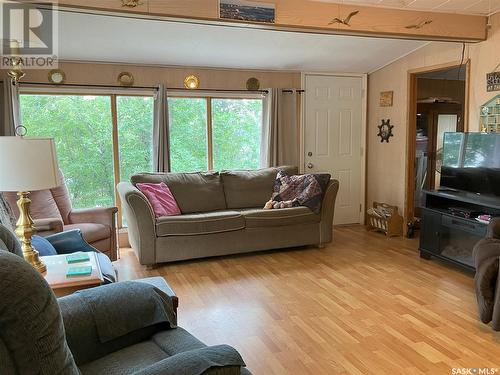 501 Water Street, Saskatchewan Beach, SK - Indoor Photo Showing Living Room