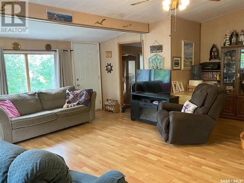 501 Water Street, Saskatchewan Beach, SK - Indoor Photo Showing Living Room