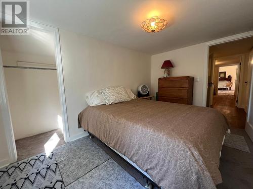 51 Kingsley Road, Christina Lake, BC - Indoor Photo Showing Bedroom