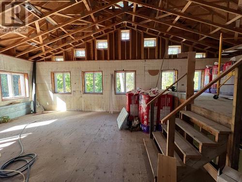 51 Kingsley Road, Christina Lake, BC - Indoor Photo Showing Other Room