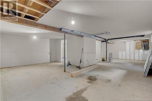 7 Highland Avenue, Rothesay, NB - Indoor Photo Showing Garage