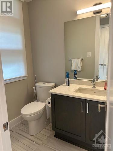 2930 Ahearn Avenue, Ottawa, ON - Indoor Photo Showing Bathroom