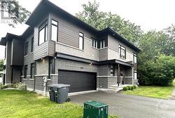 2930 AHEARN AVENUE  Ottawa, ON K2B 6Z9