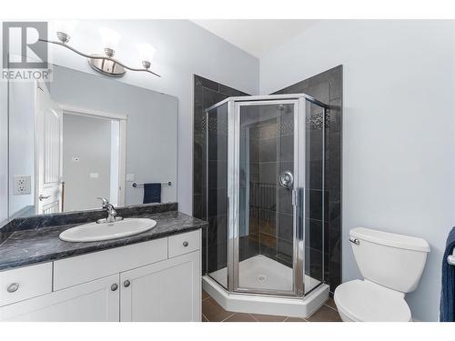 1419 Montenegro Drive, Kelowna, BC - Indoor Photo Showing Bathroom