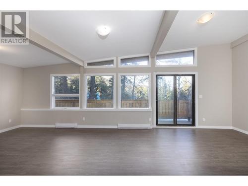 7884 Alpine Road, Kelowna, BC - Indoor Photo Showing Other Room