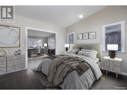 7884 Alpine Road, Kelowna, BC - Indoor Photo Showing Bedroom