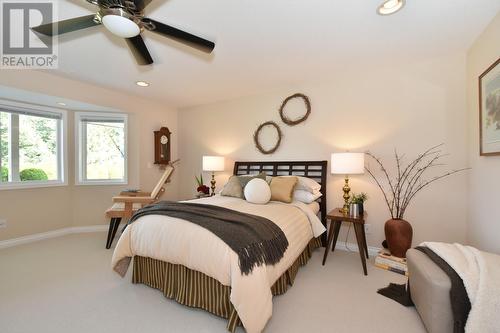 2675 Doebert Road, Blind Bay, BC - Indoor Photo Showing Bedroom