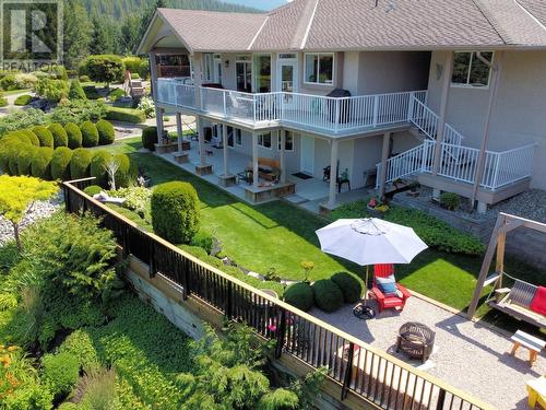 2675 Doebert Road, Blind Bay, BC - Outdoor With Balcony