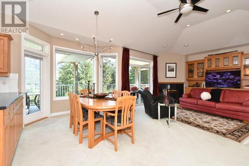 2675 Doebert Road, Blind Bay, BC - Indoor