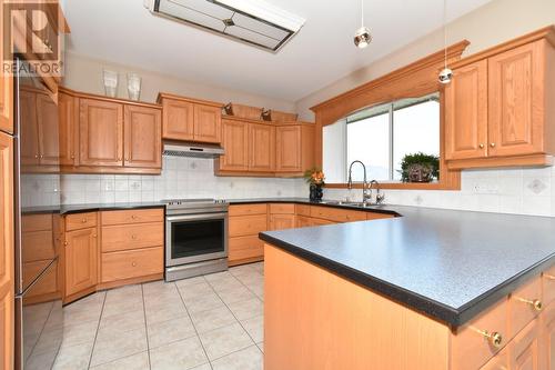 2675 Doebert Road, Blind Bay, BC - Indoor Photo Showing Kitchen With Double Sink