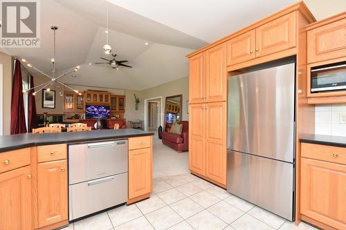 2675 Doebert Road, Blind Bay, BC - Indoor Photo Showing Kitchen