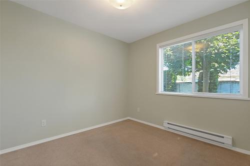 39-4740 20 Street, Vernon, BC - Indoor Photo Showing Other Room