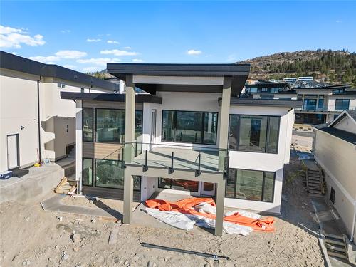 1135 Elk Street, Penticton, BC - Outdoor