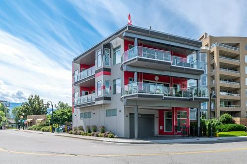 301-88 Lakeshore Drive, Penticton, BC 