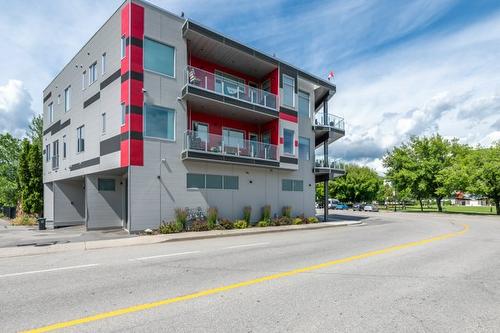 301-88 Lakeshore Drive, Penticton, BC 