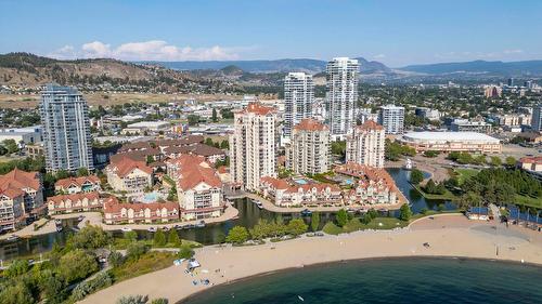 905-1128 Sunset Drive, Kelowna, BC - Outdoor With Body Of Water With View