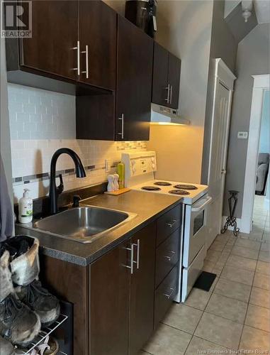 35,39,41 Elmwood Drive, Moncton, NB - Indoor Photo Showing Kitchen