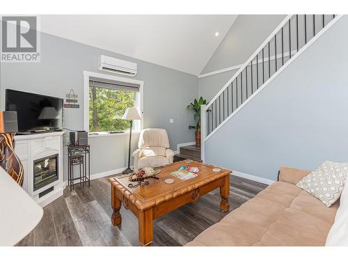 106 Parkside Place, Enderby, BC - Indoor Photo Showing Living Room With Fireplace