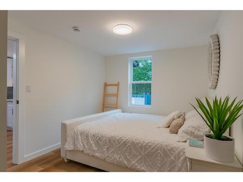 190 Coleman Street, Trail, BC - Indoor Photo Showing Bedroom