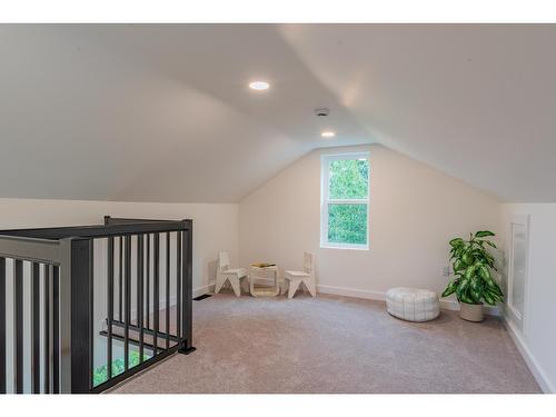 190 Coleman Street, Trail, BC - Indoor Photo Showing Bedroom