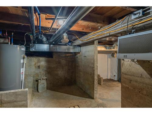 190 Coleman Street, Trail, BC - Indoor Photo Showing Basement