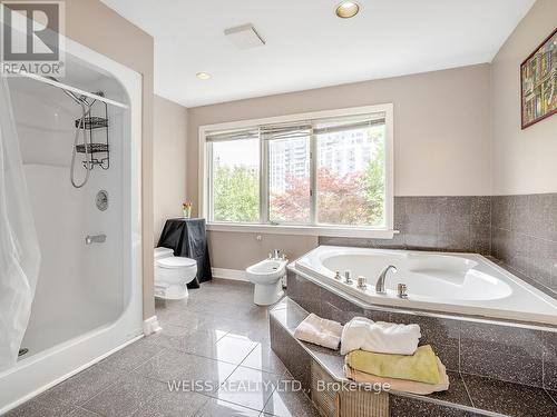 81 Brucewood Crescent, Toronto (Englemount-Lawrence), ON - Indoor Photo Showing Bathroom