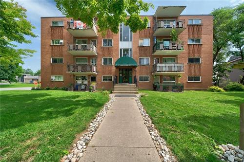 443 Pearl Street|Unit #104, Burlington, ON - Outdoor With Facade