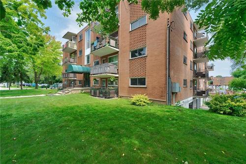 443 Pearl Street|Unit #104, Burlington, ON - Outdoor With Exterior