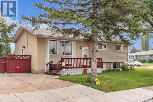 45 Nicholson Place, Saskatoon, SK - Outdoor With Facade