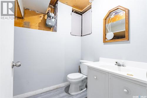 45 Nicholson Place, Saskatoon, SK - Indoor Photo Showing Bathroom