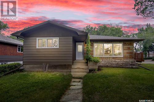 1402 Dover Avenue, Regina, SK - Outdoor