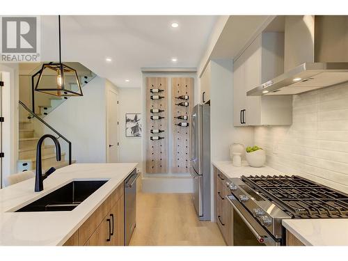 839 Lawson Avenue Unit# 2, Kelowna, BC - Indoor Photo Showing Kitchen With Double Sink With Upgraded Kitchen