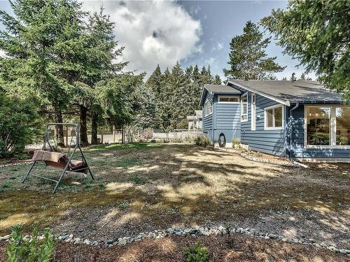 2965 Leon Rd, Qualicum Beach, BC 