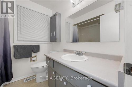 764 Parkdale Avenue, Fort Erie, ON - Indoor Photo Showing Bathroom