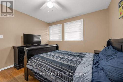 764 Parkdale Avenue, Fort Erie, ON - Indoor Photo Showing Bedroom