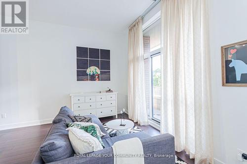 302 - 23 Sheppard Avenue E, Toronto (Willowdale East), ON - Indoor Photo Showing Bedroom