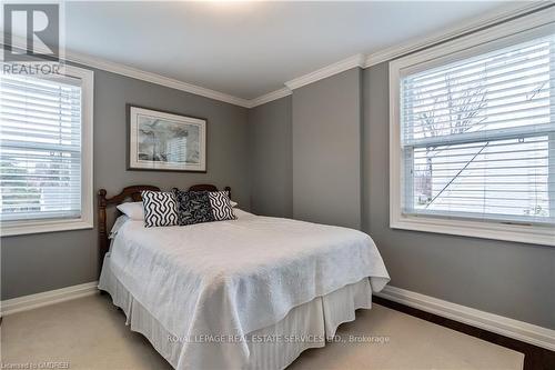 2069 Victoria Avenue, Burlington (Brant), ON - Indoor Photo Showing Bedroom