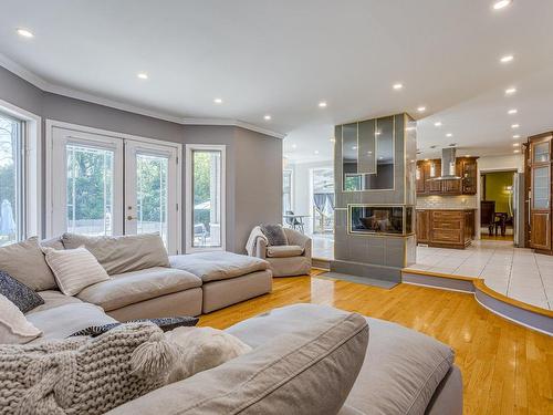 Salon - 1207 Rue Jean-Vincent, Carignan, QC - Indoor Photo Showing Living Room