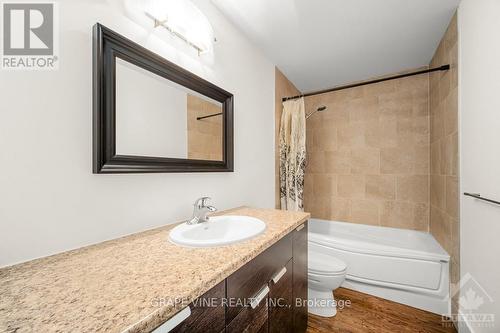 109 Montauk, Ottawa, ON - Indoor Photo Showing Bathroom