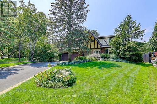 1401 Bunsden Avenue, Mississauga (Sheridan), ON - Outdoor