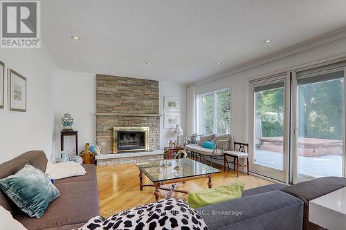 1401 Bunsden Avenue, Mississauga (Sheridan), ON - Indoor Photo Showing Living Room With Fireplace