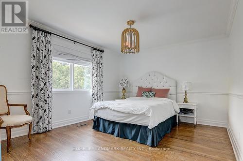 1401 Bunsden Avenue, Mississauga (Sheridan), ON - Indoor Photo Showing Bedroom