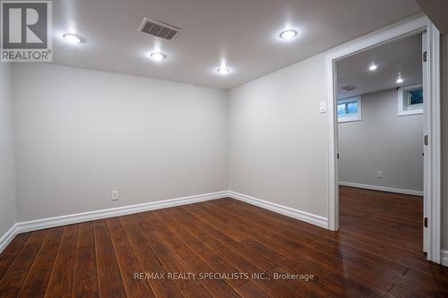 2165 Meadowbrook Road, Burlington (Mountainside), ON - Indoor Photo Showing Other Room