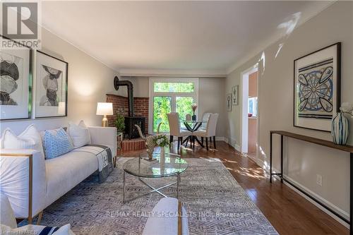 2165 Meadowbrook Road, Burlington (Mountainside), ON - Indoor Photo Showing Living Room With Fireplace