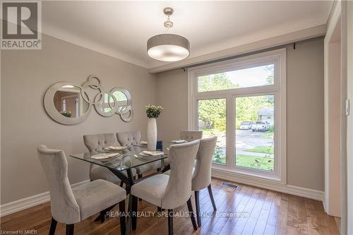 2165 Meadowbrook Road, Burlington (Mountainside), ON - Indoor Photo Showing Dining Room