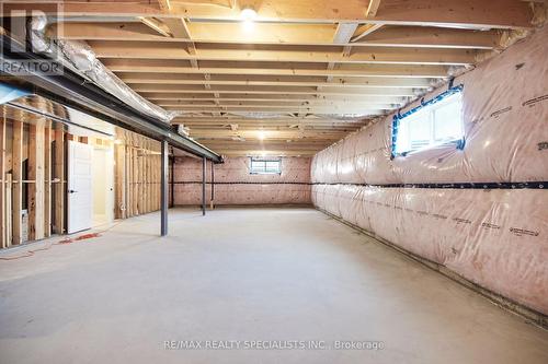 30 Sycamore Drive, Tillsonburg, ON - Indoor Photo Showing Garage