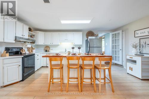 65 7Th Concession Road E, Hamilton, ON - Indoor Photo Showing Kitchen With Double Sink