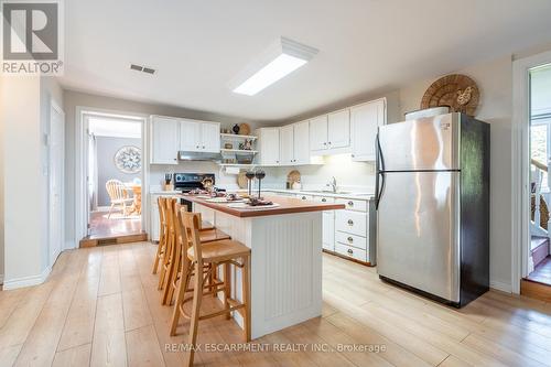 65 7Th Concession Road E, Hamilton, ON - Indoor Photo Showing Kitchen